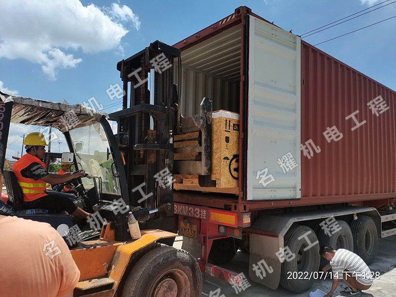 貴陽塞峰飛機發(fā)動機制造